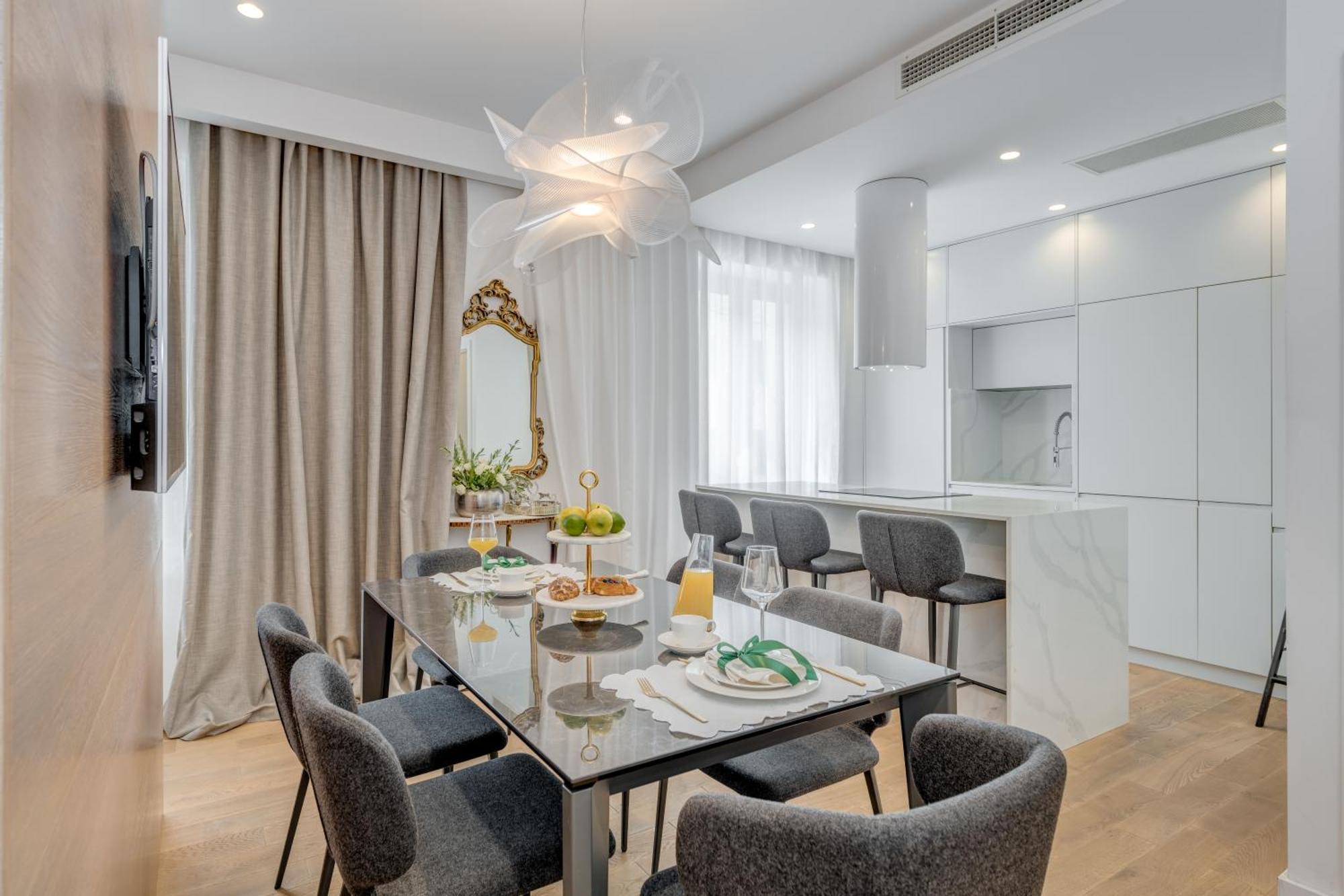 Top Location! Spacious Lux Apartment -5 Min From Beach & Centre Split Exteriér fotografie