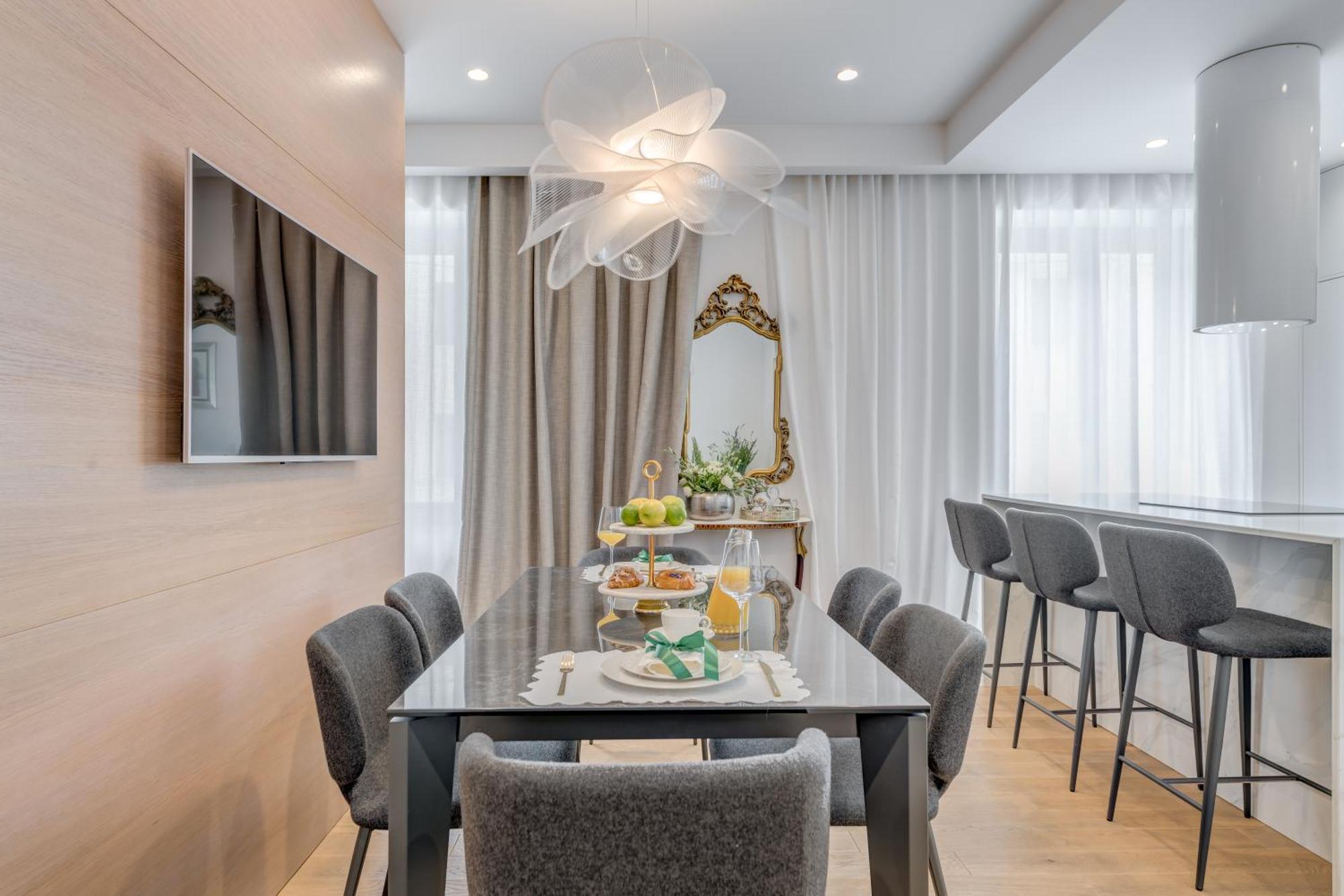 Top Location! Spacious Lux Apartment -5 Min From Beach & Centre Split Exteriér fotografie